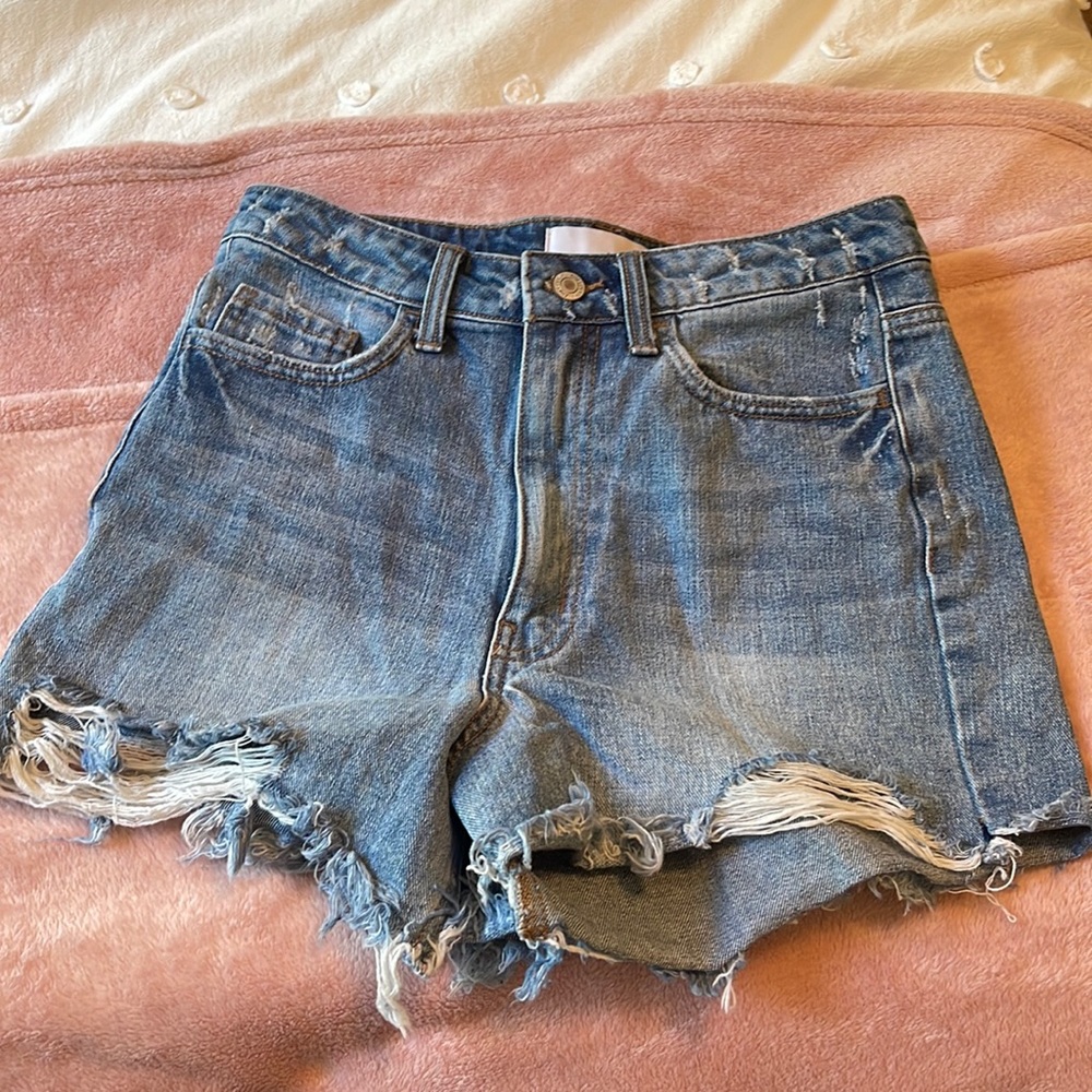 Vestique Jean shorts: Brand Vervet